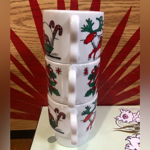 (3) Vintage Stacking Christmas Cups from Japan - Picture 5 of 7